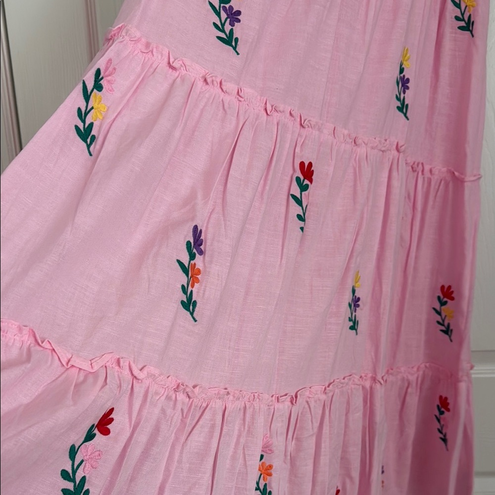 Pink Sleeveless Floral Embroidered Dress - Picture 4 of 7